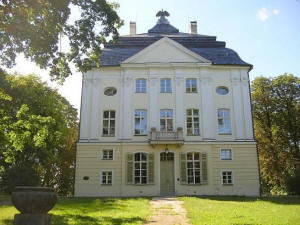 "Pa�ac My�liwski" w Ostromecku